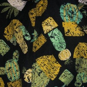 LuLaRoe LEGGINGS TC Cactus tall and curvy